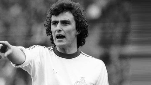 Dieter Müller erlebte seine beste Zeit als Fußballer im Trikot des 1. FC Köln. Dieter Müller erlebte seine beste Zeit als Fußballer im Trikot des 1. FC Köln.