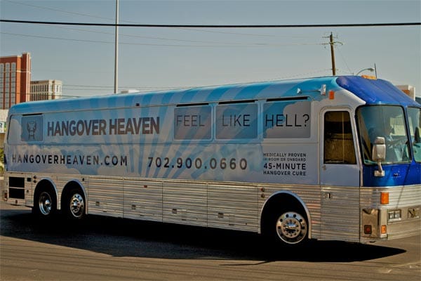Der "Hangover Heaven"-Bus bietet in Las Vegas einen besonderen Service an: Die Beseitigung des Katers in nur 45 Minuten.