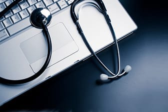 Stiftung Warentest warnt vor Online-Arztpraxis.