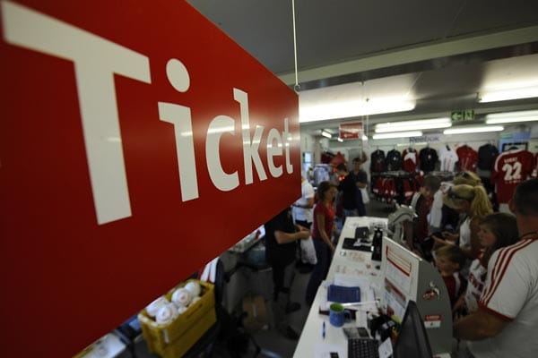 Viele Bundesligisten haben die Ticketpreise in den meisten Kategorien erhöht.