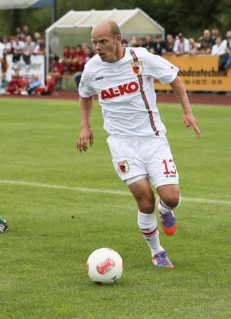 Platz 17: Der FC Augsburg erhält von der Firma AL-KO 1,8 Millionen Euro. Platz 17: Der FC Augsburg erhält von der Firma AL-KO 1,8 Millionen Euro.