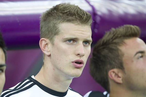 Bayer Leverkusen könnte bei einem Angebot von 25 Millionen Euro Lars Bender doch Richtung München ziehen lassen.