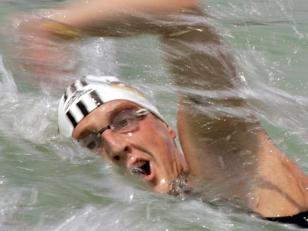 Ebenfalls im Wasser winkt das nächste Gold: Freiwasserschwimmer Thomas Lurz will nach zehn WM-Titeln und Olympia-Bronze 2008 nun endlich nach zehn Kilometern ganz oben auf dem Treppchen stehen. Start ist am 10.08. um 13 Uhr.