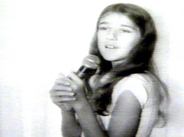 Schon in frühen Jahren begann Céline Dion mit der Musik. Damals ahnte noch keiner, dass aus ihr mal ein Weltstar werden würde.