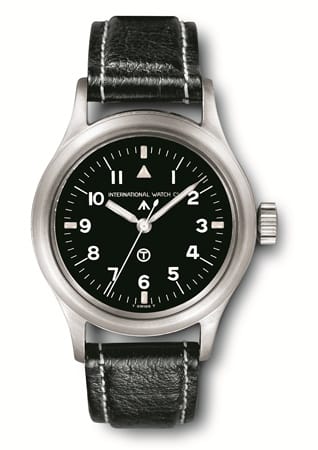 1948 schließlich entstand die heute legendäre "Mark 11", die erste Fliegeruhr mit Magnetfeldschutz fürs Uhrwerk, die zur offiziellen Dienstuhr der britischen "Royal Air Force" avancierte.