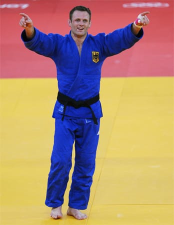 Gold verpasst, aber Judoka Ole Bischof kann sich auch über die Silbermedaille freuen.