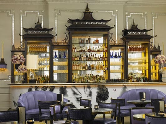 Auch die luxuriöse Bar Artesian im Londoner "The Langham Hotel" ist nicht nur für Bond-Fans ein Besuch wert.