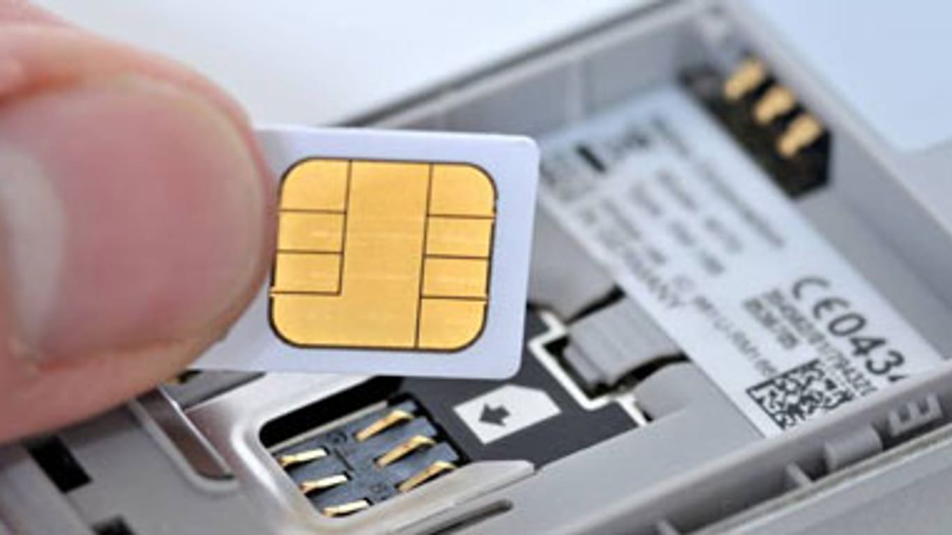 Multi-SIM-Karten erstsparen beim Einsatz mehrere Handys das um stöpseln.