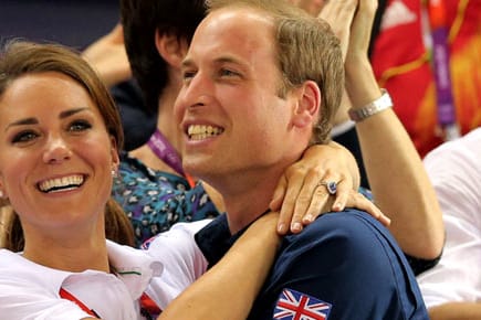 Kate und William freuen sich über die Goldmedaille für das britische Team.