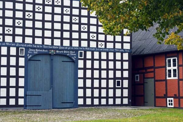 Niedersachsen: Die Rundlingsdörfer im Kreis Lüchow-Dannenberg sind eine der ältesten, gut erhaltenen geschlossenen Dorfanlagen in Europa.