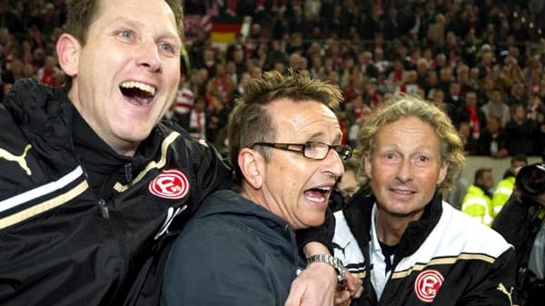 Norbert Meier (Mitte) will auch in der neuen Saison mit Fortuna Düsseldorf jubeln.