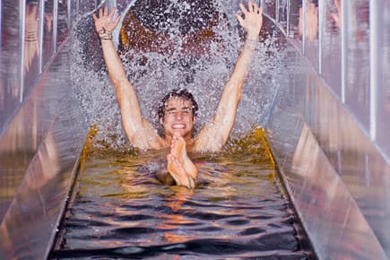 Wasserspaß im "Therme Erding" (Symbolbild): Die Betreiber müssen auf die Gaskrise und die steigenden Kosten reagieren.