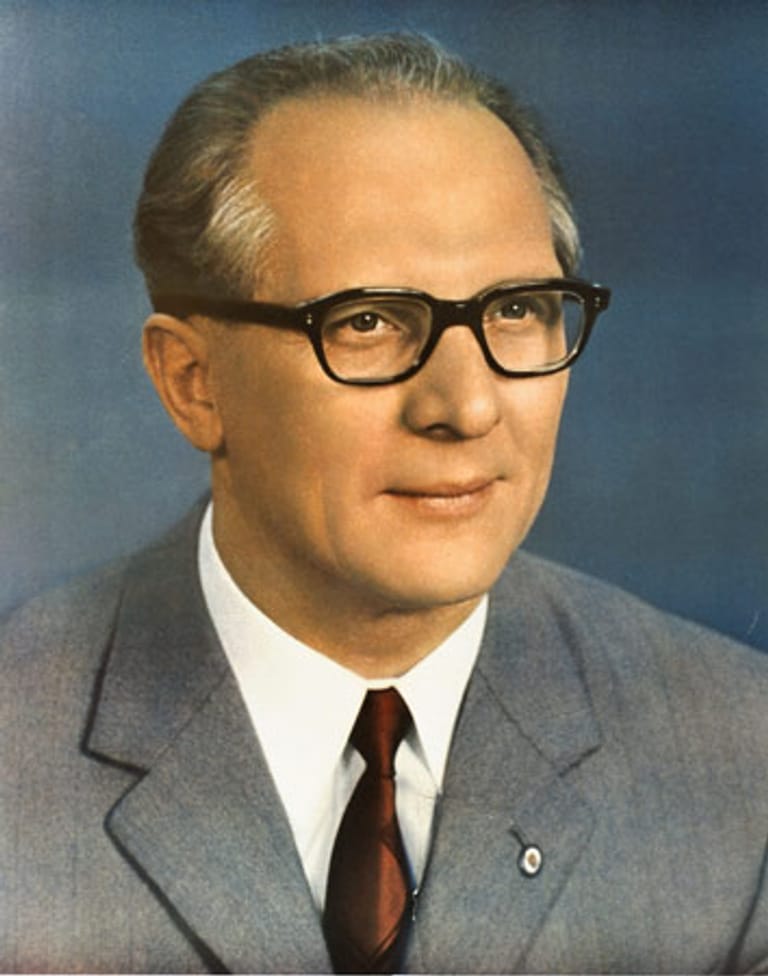 Das offizielle Bild: Erich Honecker, wie ihn die Welt kannte. Sein Butler Lothar Herzog lernte jahrelang die private Seite des Staats- und Parteichefs kennen.