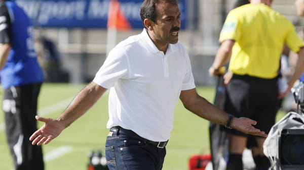 Hertha-Trainer Jos Luhukay zweifelt am Charakter seines Teams.