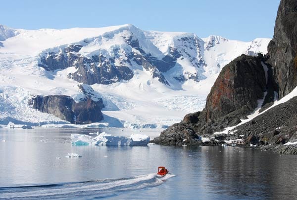 Nicht nur ein weißer Kontinent: Immerhin zwei Prozent der Antarktis sind nicht von ewigem Eis bedeckt.