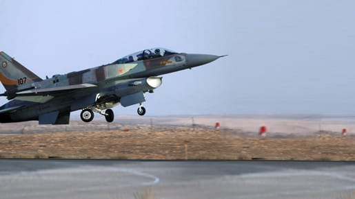 Steht ein Luftschlag gegen Iran kurz bevor? Eine israelische F16 beim Start