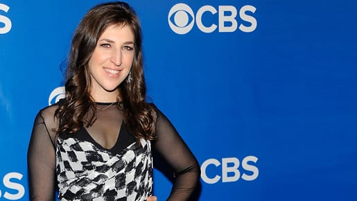 Der "The-Big-Bang-Theory"-Star Mayim Bialik hatte einen schweren Autounfall.