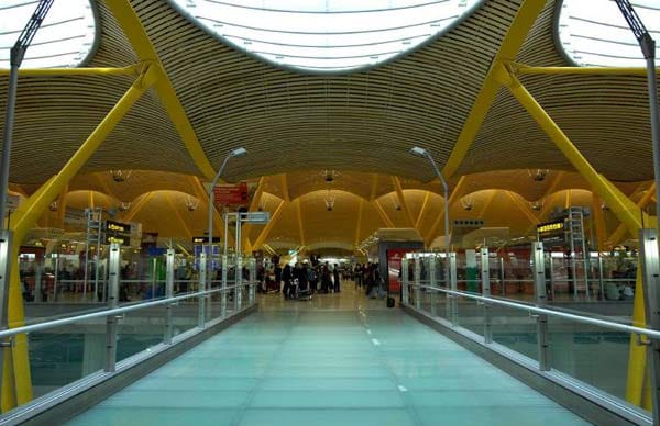 Der Flughafen von Madrid landete auf dem fünften Platz der unfreundlichsten Flughäfen.
