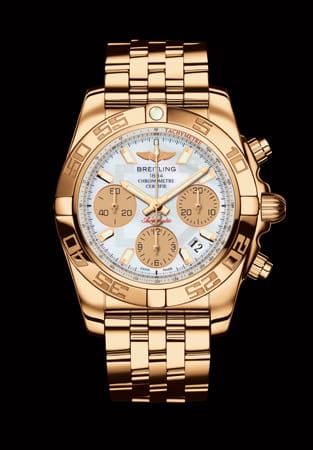 Breitling verpackt den automatischen Chronografenmotor des "Chronomat 41" auf Wunsch auch komplett in 18-karätiges Roségold. Preis: ca. 32.000 Euro.