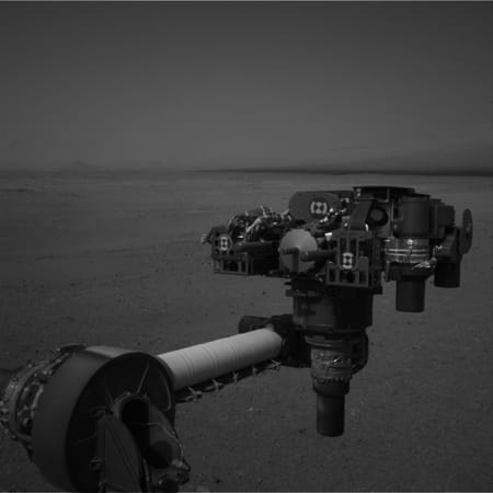 Messtechniken am Wendekreuz des Rover-Arms: Die Expedition werde erschwert, weil ein Windmesser von "Curiosity" ausgefallen sei, teilt die Nasa mit. Auf dem Roten Planeten drohen heftige Winde.