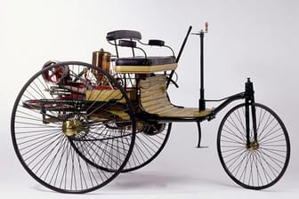 Am 29. Januar 1886 meldete Carl Benz sein "Fahrzeug für Gasmotorenbetrieb" zum Patent an.