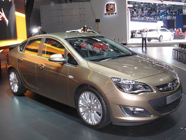 Opel will mit dem Astra Stufenheck im Osten punkten.