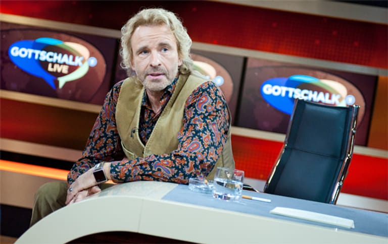 Zuvor war der langjährige "Wetten, dass..?"-Moderator mit seiner ARD-Vorabendshow "Gottschalk Live" gescheitert. Die Quoten waren katastrophal, die Sendung wurde nach nicht einmal fünf Monaten abgesetzt.