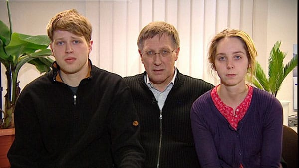 Eine Woche nach dem Verschwinden richten Ehemann Thomas Bögerl und die beiden Kinder in der Sendung "Aktenzeichen XY" einen Hilferuf an die Entführer - ohne Erfolg.