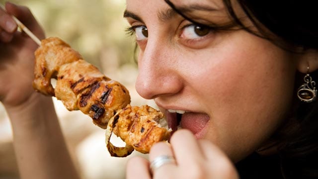 Diäten mit viel Fleisch sind bei Experten umstritten. Diäten mit viel Fleisch sind bei Experten umstritten.