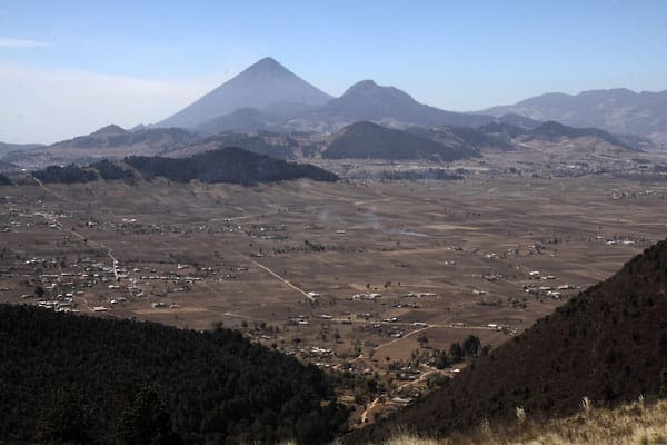 Santa Maria, Guatemala (Aufnahme von 2009): Seit Ende August spuckt der Santa Maria Lava und Asche. Auch Schlammlawinen schossen den 3800 Meter hohen Berg hinab.