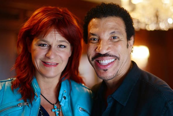 Schlagerstar trifft Schmuse-Sänger: Andrea Berg und Lionel Richie haben einen gemeinsamen Song aufgenommen. Kennengerlernt hatten sich die beiden in Carmen Nebel ZDF-Show - und die Begegnung muss bei beiden nachhaltigen Eindruck hinterlassen haben.