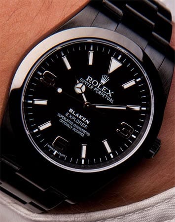 Die gleiche Uhr ist bei Blaken für rund 9.500 Euro zu haben.