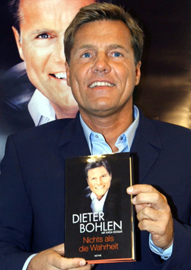 Als Buchautor ist Dieter Bohlen ebenfalls äußerst erfolgreich. Seine Biographie "Nichts als die Wahrheit" wurde 2002 zu einem Bestseller. Auch sein Karriere-Ratgeber "Der Bohlenweg – Planieren statt Sanieren" (2008) verkaufte sich überaus gut.