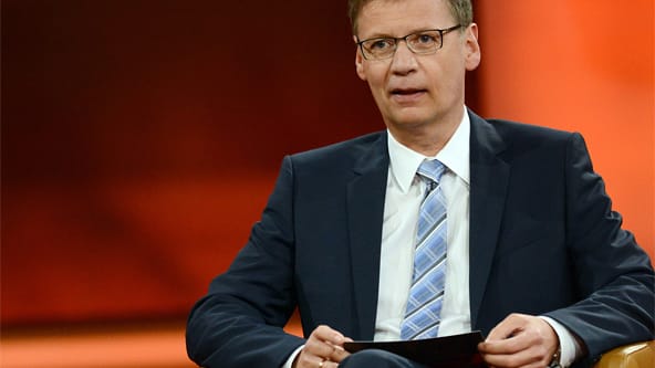 Er ist einer der beliebtesten Moderatoren des Landes und eine feste Größe im deutschen TV: Günther Jauch.