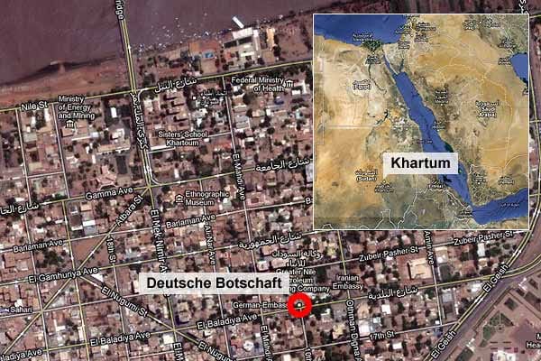 Khartum ist die Hauptstadt des Sudan mit über zweieinhalb Millionen Einwohnern. Khartum ist die Hauptstadt des Sudan mit über zweieinhalb Millionen Einwohnern.