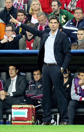 In Hälfte zwei treibt Mauricio Pellegrino - der Trainer des FC Valencia - sein Team noch einmal nach vorne.