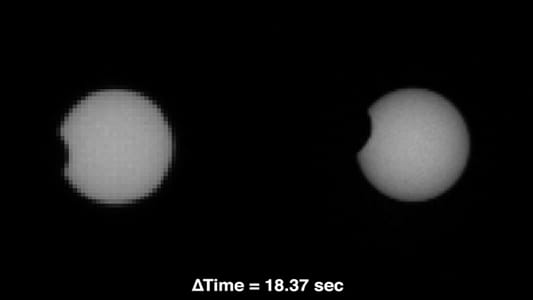 Nicht nur die Bodenaufnahmen des Rovers begeistern die Forscher: "Curiosity" filmte auch eine Sonnenfinsternis auf dem Roten Planeten. Phobos, einer der beiden Mars-Monde, schiebt sich hier langsam vor die Sonne.