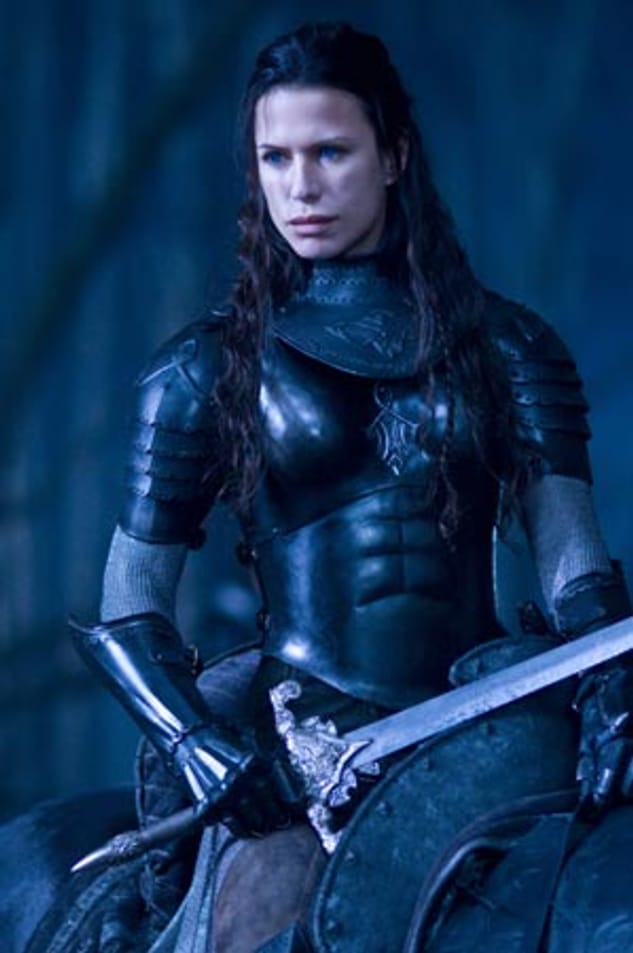 2009 zeigte Rhona Mitra als Vampir-Amazone Sonja in "Underworld: Aufstand der Lykaner", dass sie sich aufs Schwerterschwingen versteht.