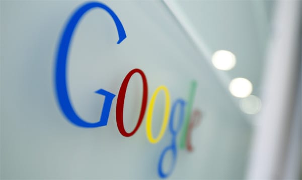 Der Internet-Riese Google konnte sich 2013 um zwei Plätze verbessern. Mit einem Markenwert von 55 Milliarden Euro belegt das Unternehmen den dritten Rang - das ist eine Verbesserung um 8,7 Prozent.