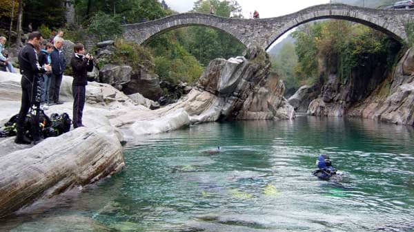 Flusstauchen in einer der schönsten Tauchplätze der Welt.