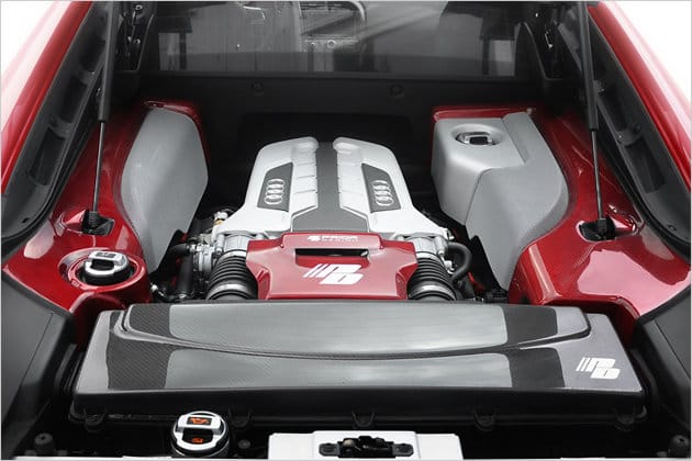 Das Motortuning des R8, bieten die Techniker von Prior-Design in zwei Leistungsstufen an. Dank Optimierung des Leistungsgrades kommt der 4.2 Liter V8 auf 475 statt 430 Pferdestärken.
