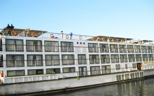 Statt Traumschiff ein Horrorboot: Unhygienische Flusskreuzfahrt mit dem "King of the Nile".