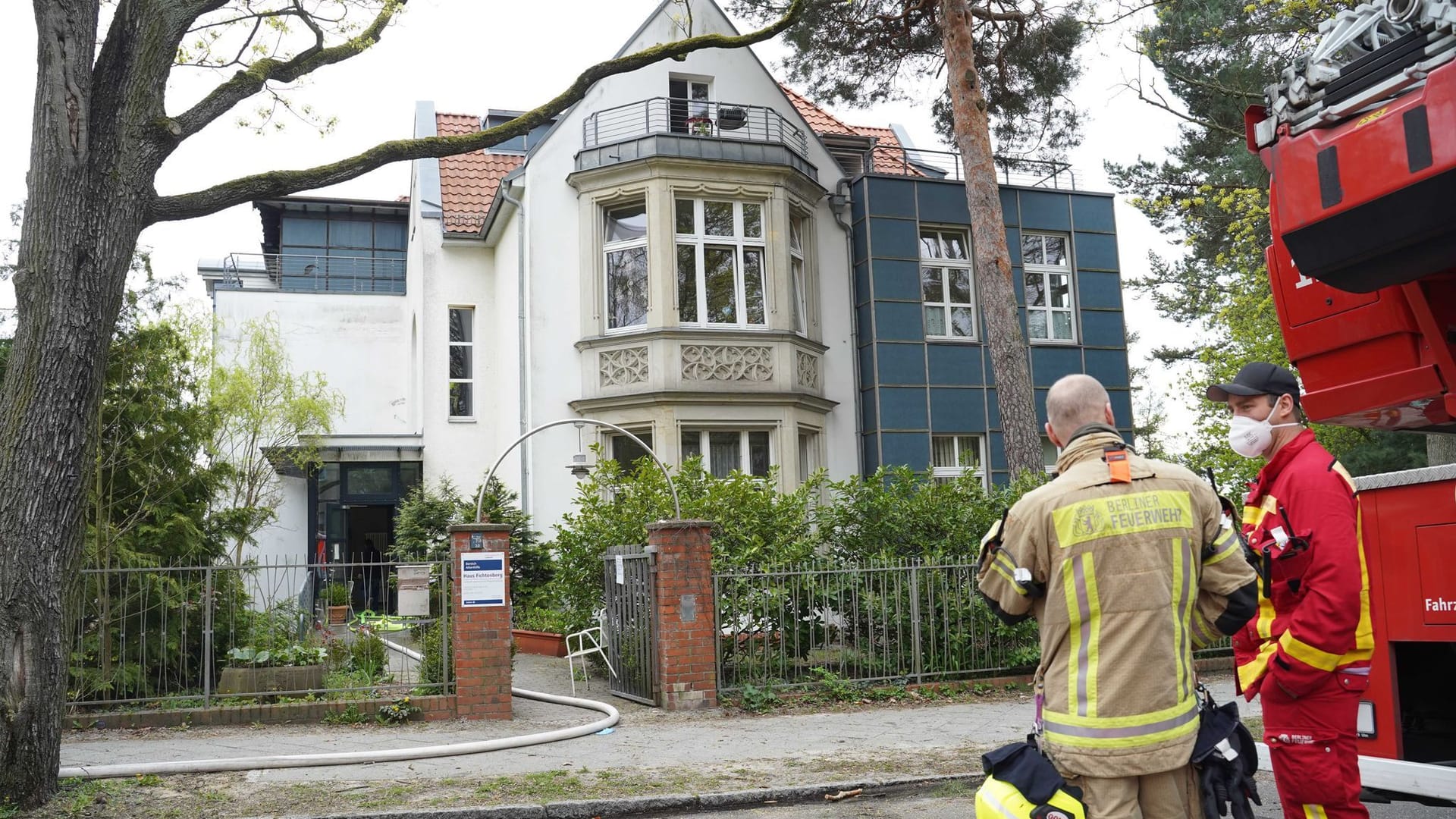 Feuer in Kranken- und Pflegeheim in Steglitz Feuer in Kranken- und Pflegeheim in Steglitz