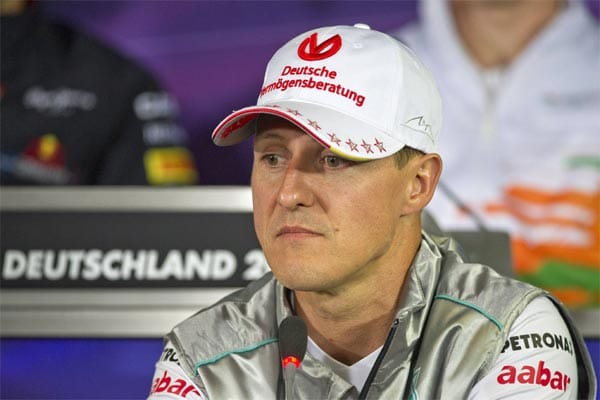 Am 4. Oktober gibt Michael Schumacher seinen zweiten Rücktritt bekannt. Mit dem letzten Rennen der Saison 2012 in Brasilien hört der Rekord-Weltmeister der Formel 1 auf.