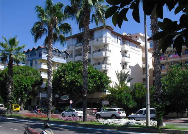 "Das Allerletzte!", so das vernichtende Urteil eines Gastes über das Hotel "Euro Kleopatra" in Alanya.