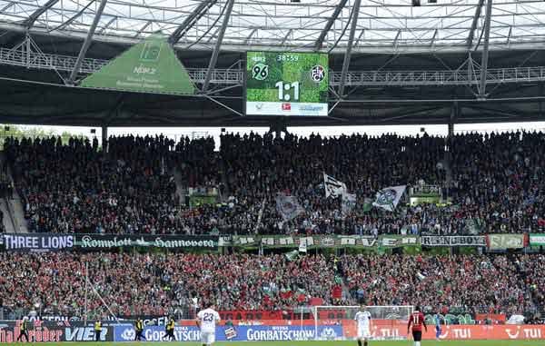 Überaus erfolgreich trumpft in letzter Zeit Hannover 96 in der Liga und im Europapokal auf. Durchschnittlich 45.800 Zuschauer sind begeistert.