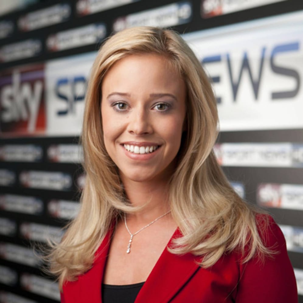 Sympathisch und kompetent führt Silke Beickert durch die Sky Sport News.