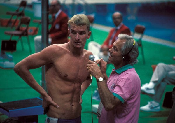Von den Olympischen Spielen berichtete Valérien von 1952 bis 1996, so auch 1988 von den Schwimmwettkämpfen in Seoul. Nur1956 war er nicht am Start.