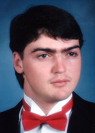 Gesundheit: Der Amerikaner Richard Lee Noris vor seinem Unfall: Ein normaler Mann im Alter von 22 Jahren. Gesundheit: Der Amerikaner Richard Lee Noris vor seinem Unfall: Ein normaler Mann im Alter von 22 Jahren.