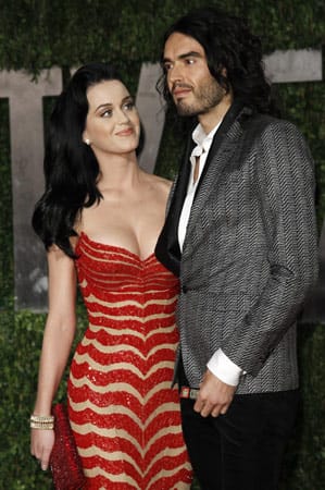 Was für eine Wirbelwind-Beziehung: 2009 lernte Katy Perry den britischen Komiker Russell Brand kennen, 2010 heiratete sie ihn - und 2011 trennten sie sich schon wieder.